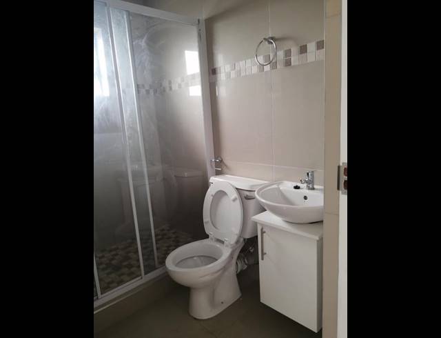 2 BEDROOM PROPERTY TO RENT IN BLUFF